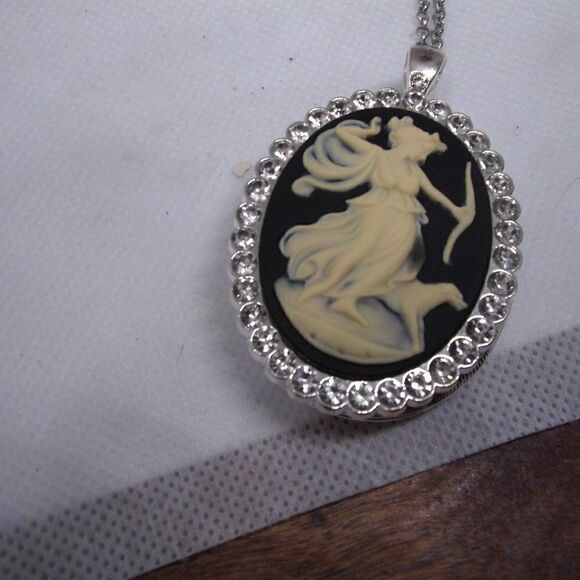 silver Artemis Aphrodite Greek Locket Necklace NEW - Picture 2 of 4